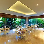 Perle Apart 3*