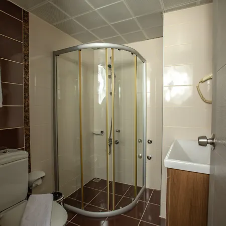 Hotell Perle 3*